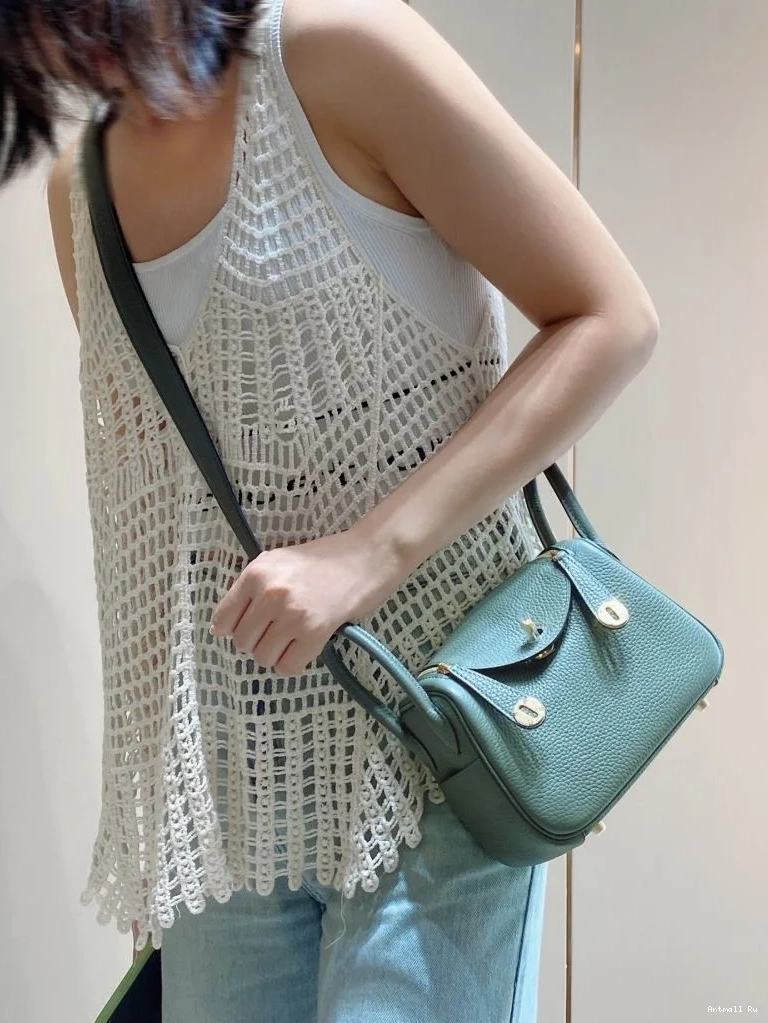 47878 Lindy Hermes Bold Bags 0703